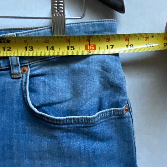 Part  Two 5 pocket Jean button skirt Sz 44 - Picture 10 of 10